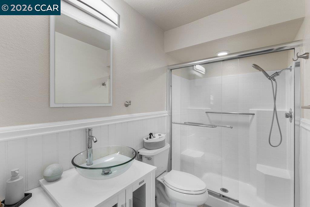 953 Bridgecrossing Way Property Photo 14