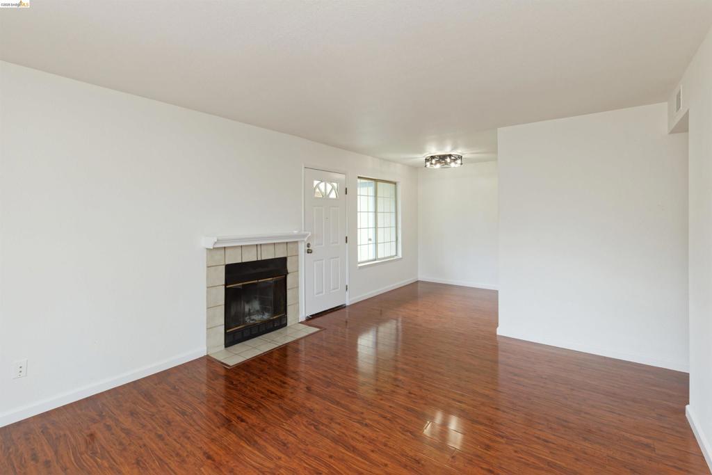 67 Glenwood Property Photo 6