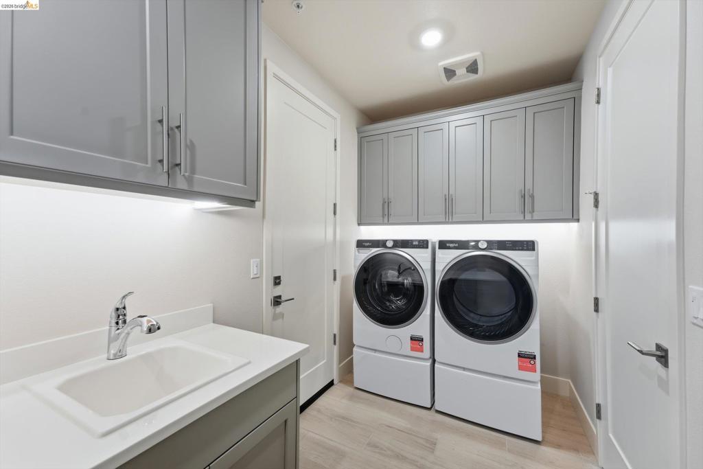 3205 Congressional Way Property Photo 4