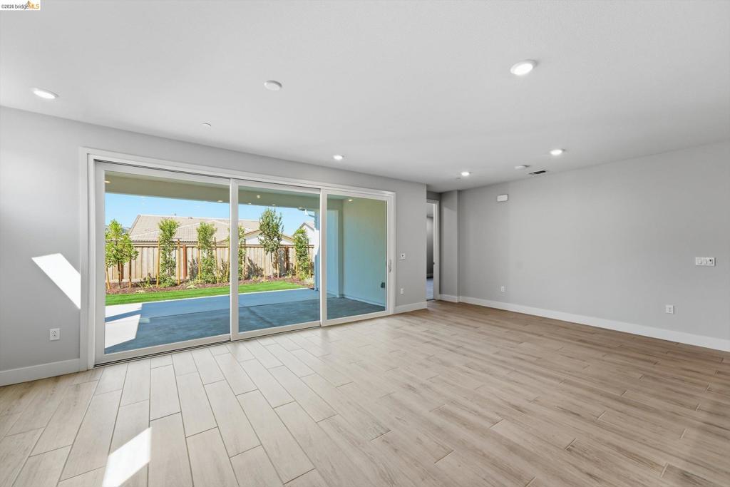 3205 Congressional Way Property Photo 5