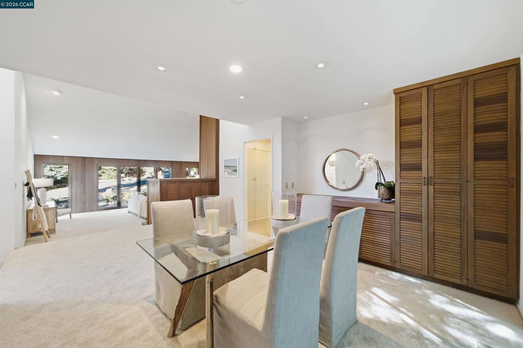 41 E Altarinda Dr Property Photo 13