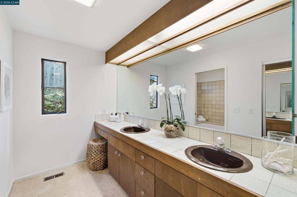 41 E Altarinda Dr Property Photo 29