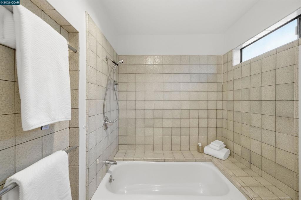 41 E Altarinda Dr Property Photo 30