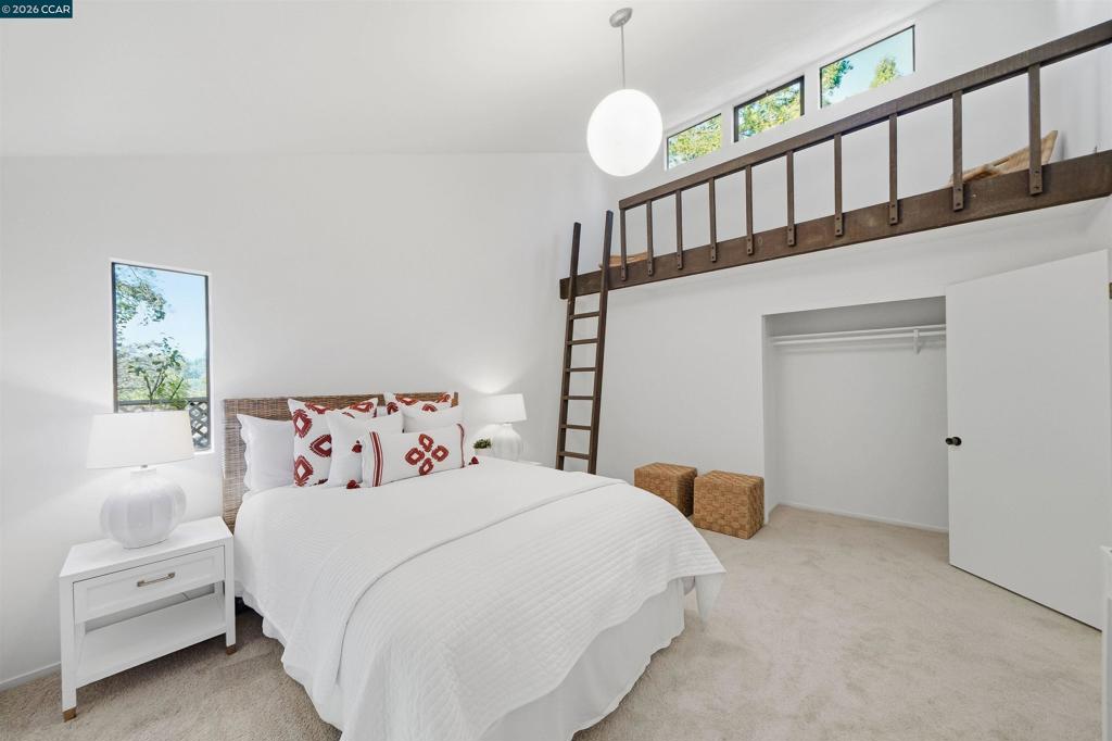 41 E Altarinda Dr Property Photo 32