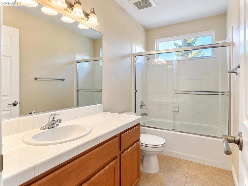 517 Eaker Way Property Photo 12