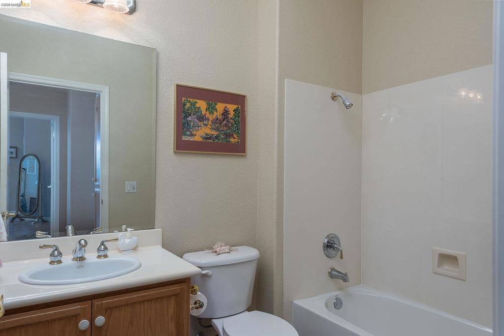 478 Coronation Dr Property Photo 28