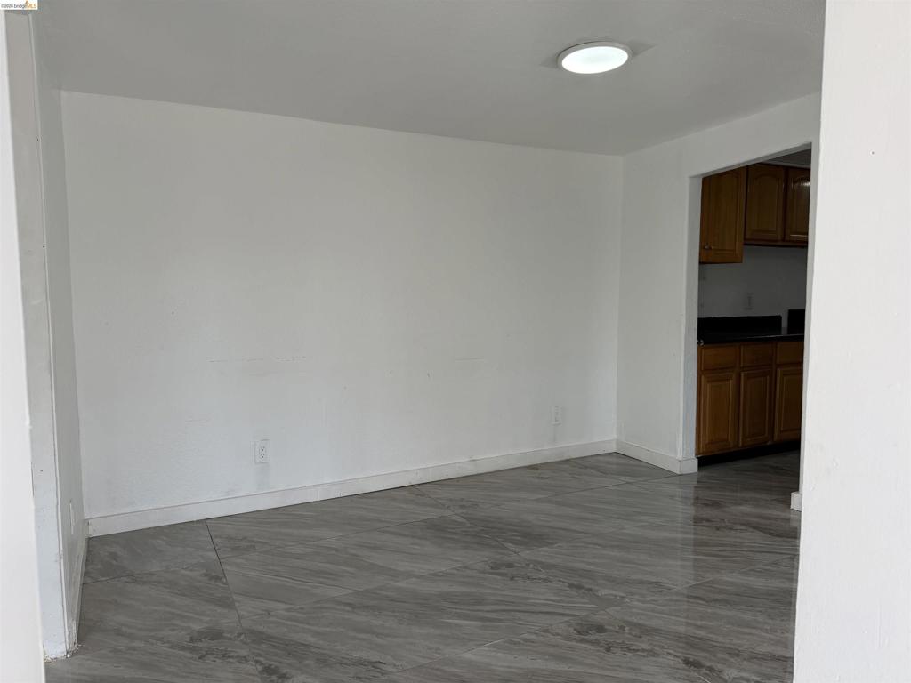 5101 Columbia Ave. Property Photo 9