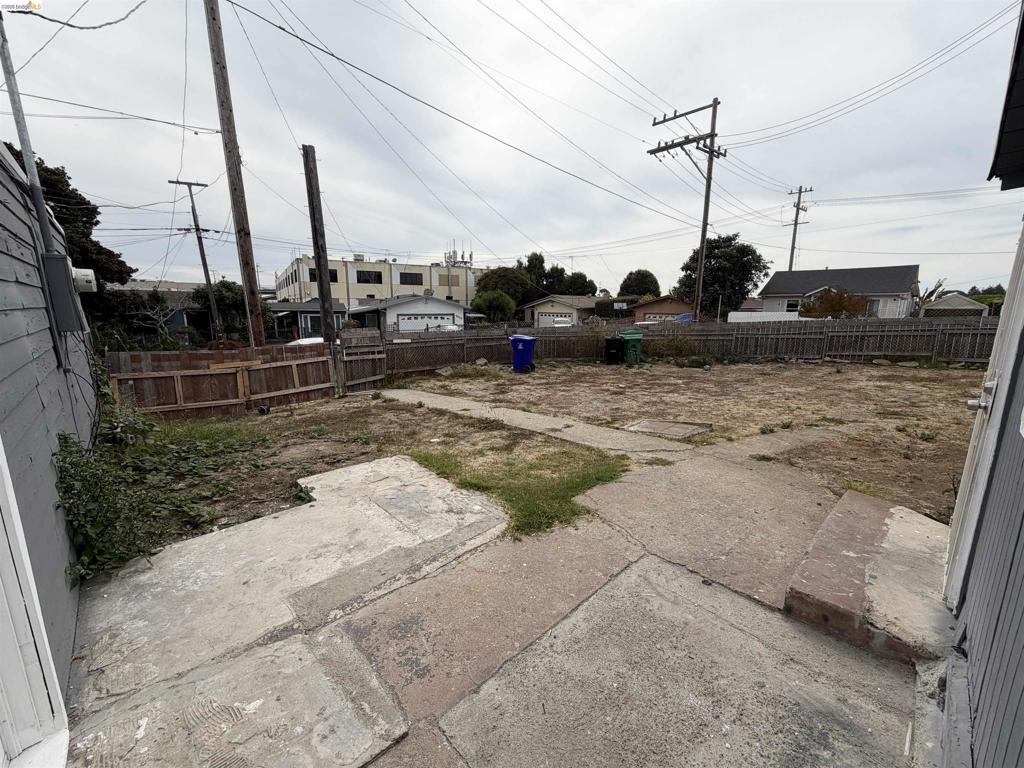 5101 Columbia Ave. Property Photo 15