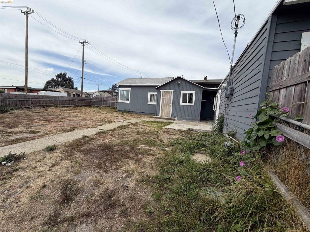 5101 Columbia Ave. Property Photo 16