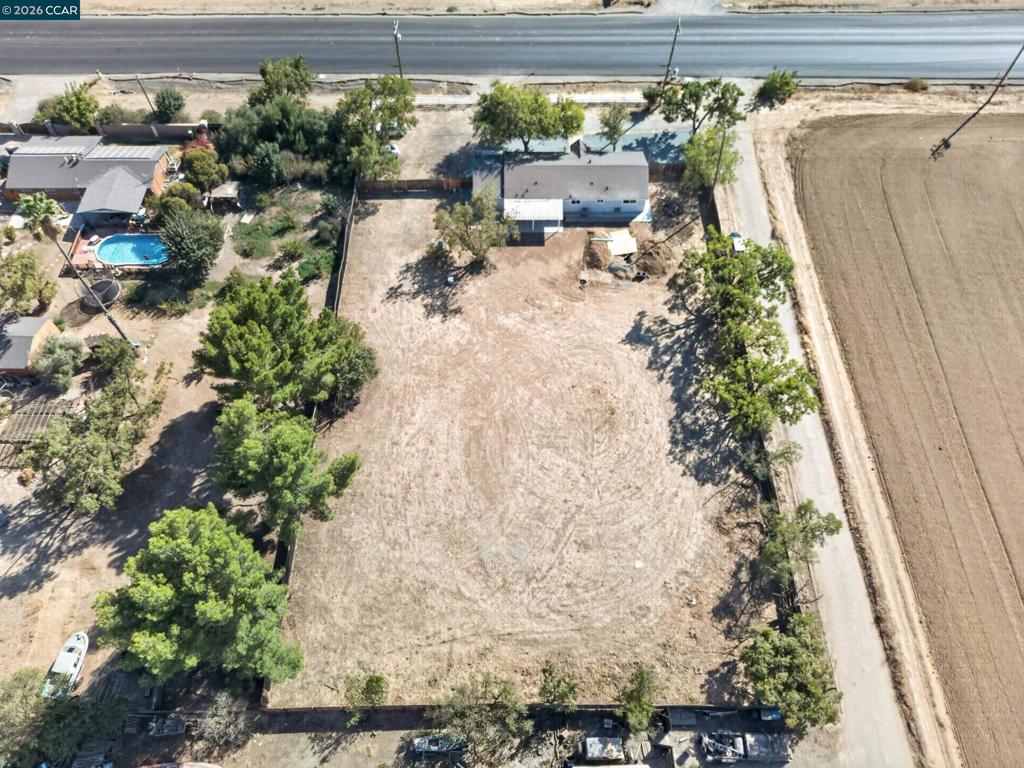 23273 Marsh Creek Rd Property Photo 3