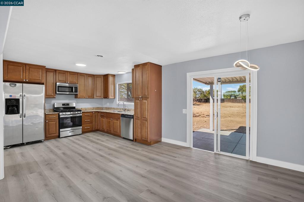 23273 Marsh Creek Rd Property Photo 4