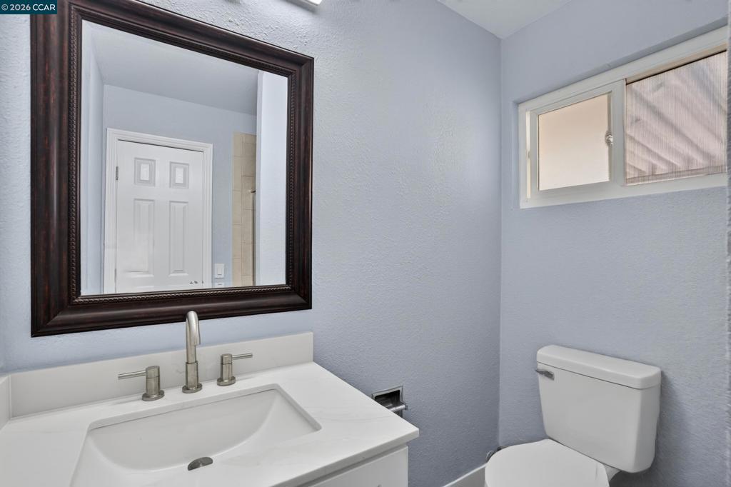 23273 Marsh Creek Rd Property Photo 5
