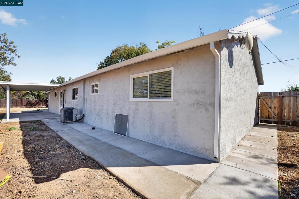 23273 Marsh Creek Rd Property Photo 16