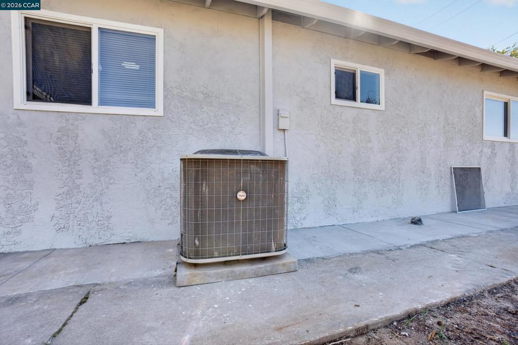 23273 Marsh Creek Rd Property Photo 17