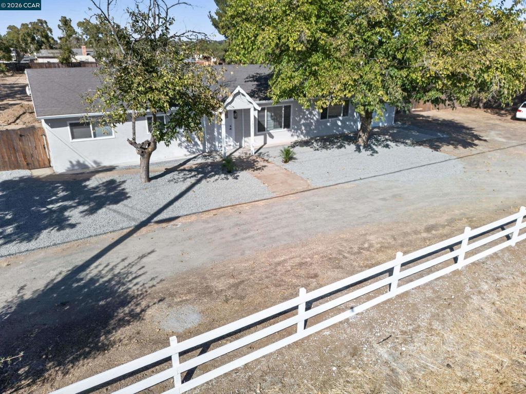 23273 Marsh Creek Rd Property Photo 24