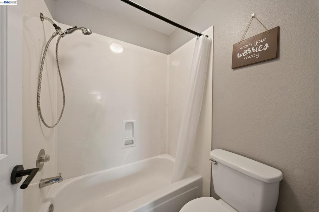 7773 Tuscany Dr Property Photo 3