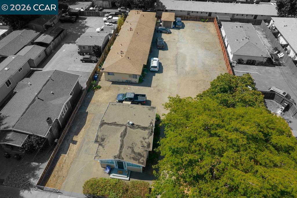 24063 Park St Property Photo 1