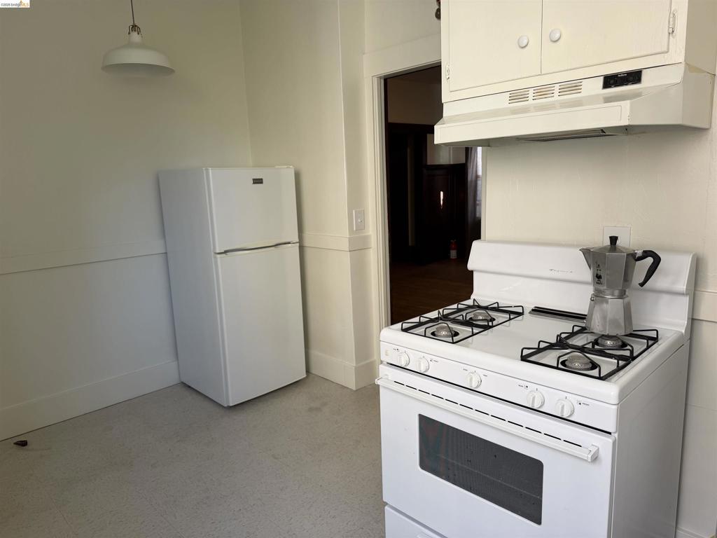 3999 Clarke St Property Photo 15