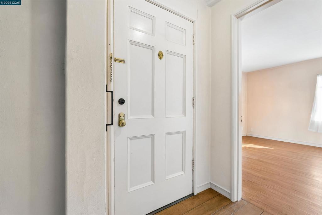 51 Bradley Ave Property Photo 4