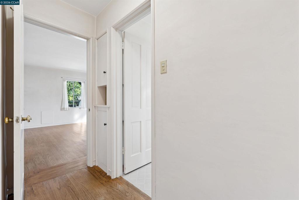 51 Bradley Ave Property Photo 22