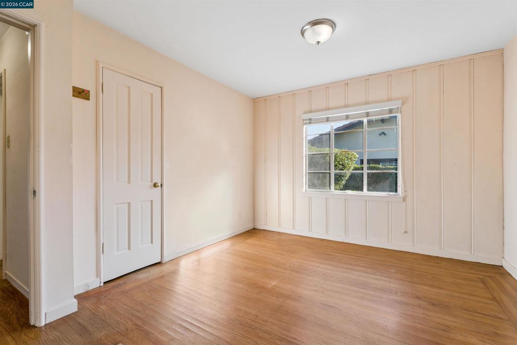 51 Bradley Ave Property Photo 24