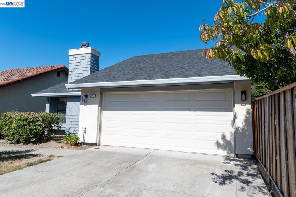 32941 Soquel St Property Photo 2
