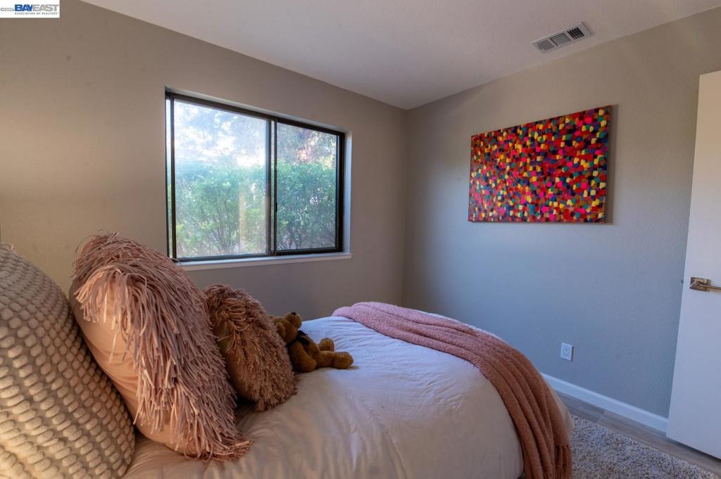 32941 Soquel St Property Photo 11