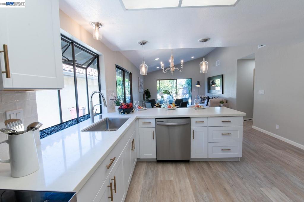 32941 Soquel St Property Photo 40
