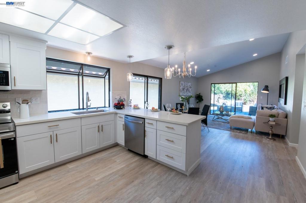 32941 Soquel St Property Photo 43