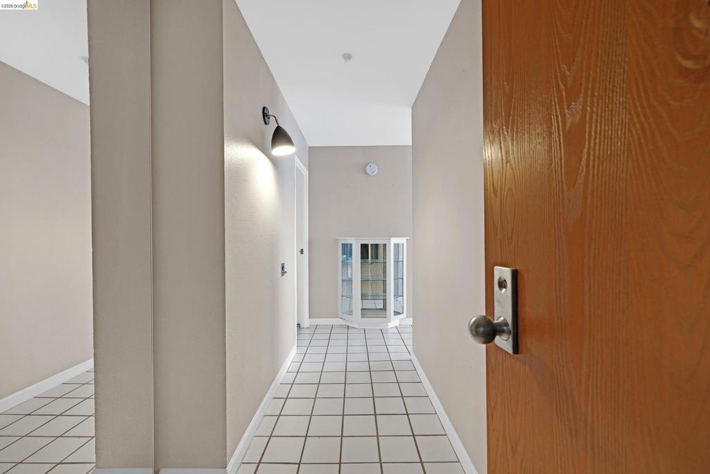 555 Pierce St 1001 Property Photo 2
