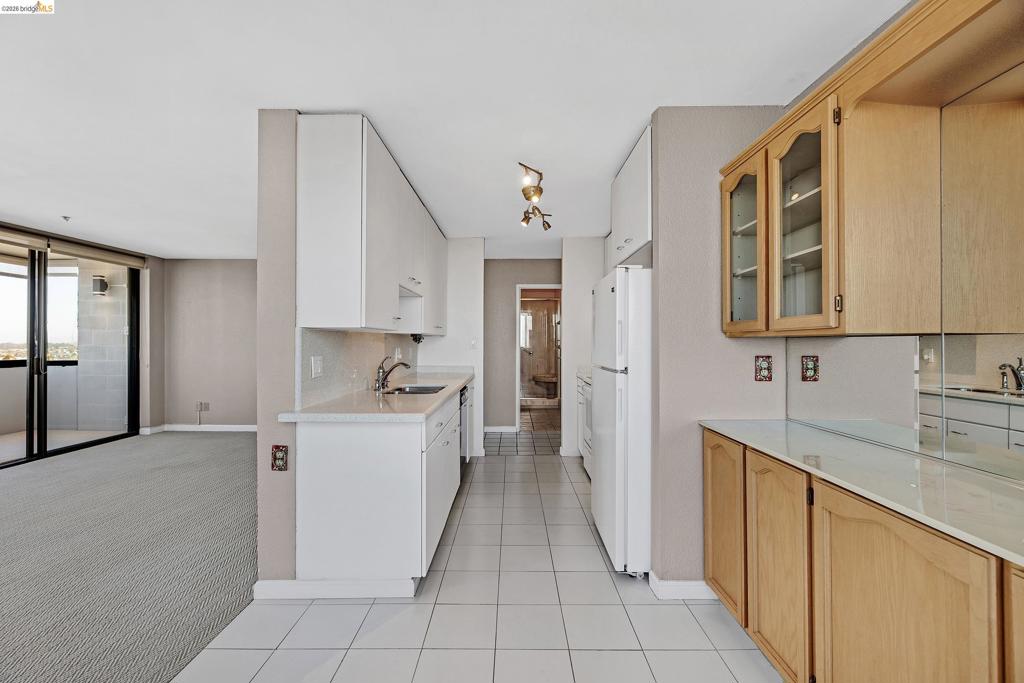 555 Pierce St 1001 Property Photo 12