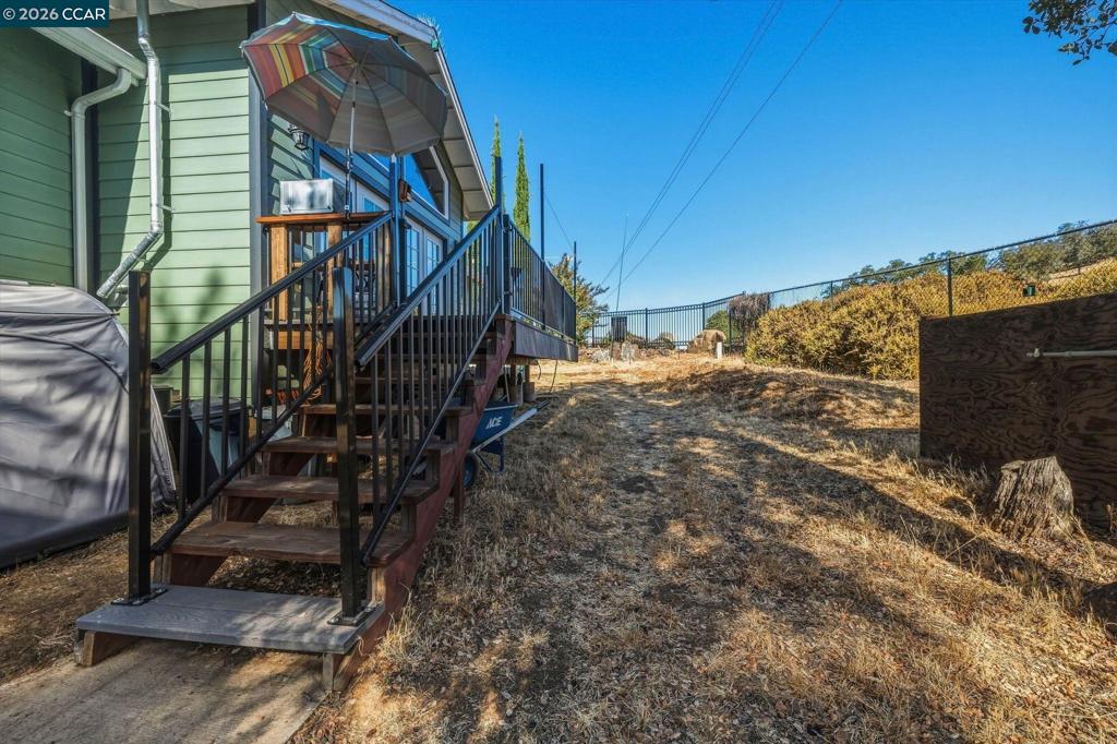 423 Poker Flat Road Property Photo 3