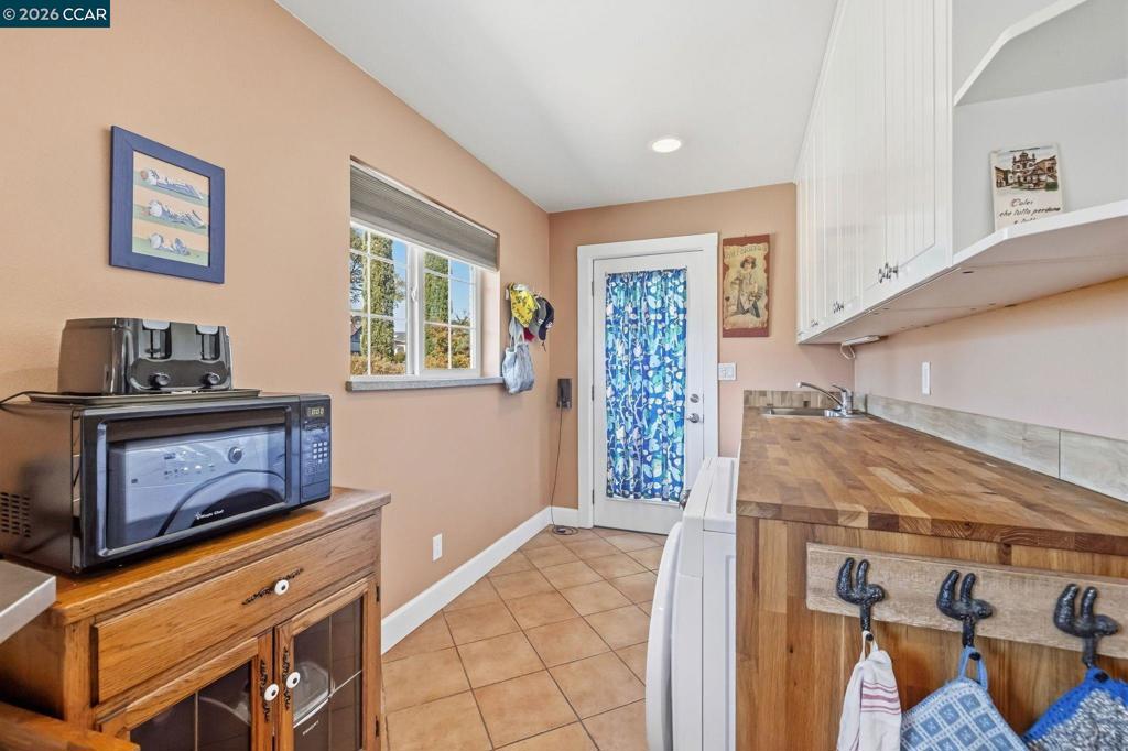 423 Poker Flat Road Property Photo 14