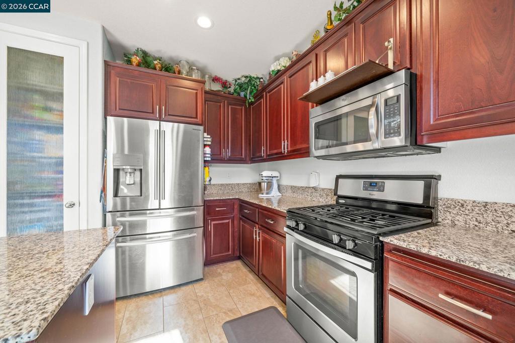 44 Greystone Pl Property Photo 8