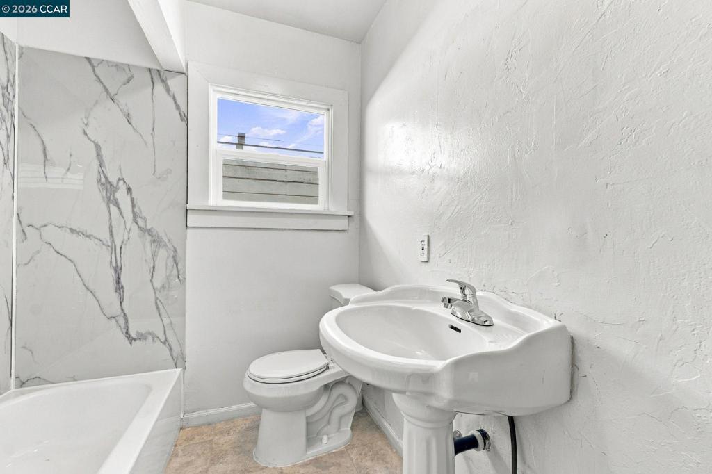 70 W Rose Ave Property Photo 26