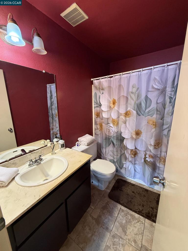 278 6th St Property Photo 13