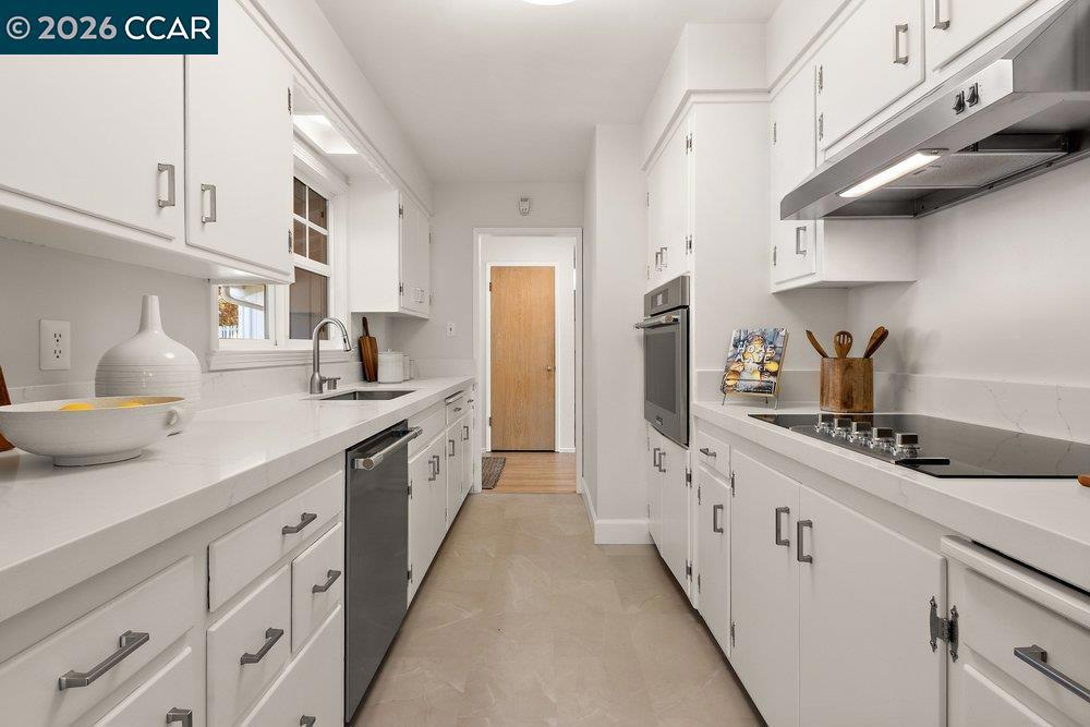 9 Dickenson Drive Property Photo 18