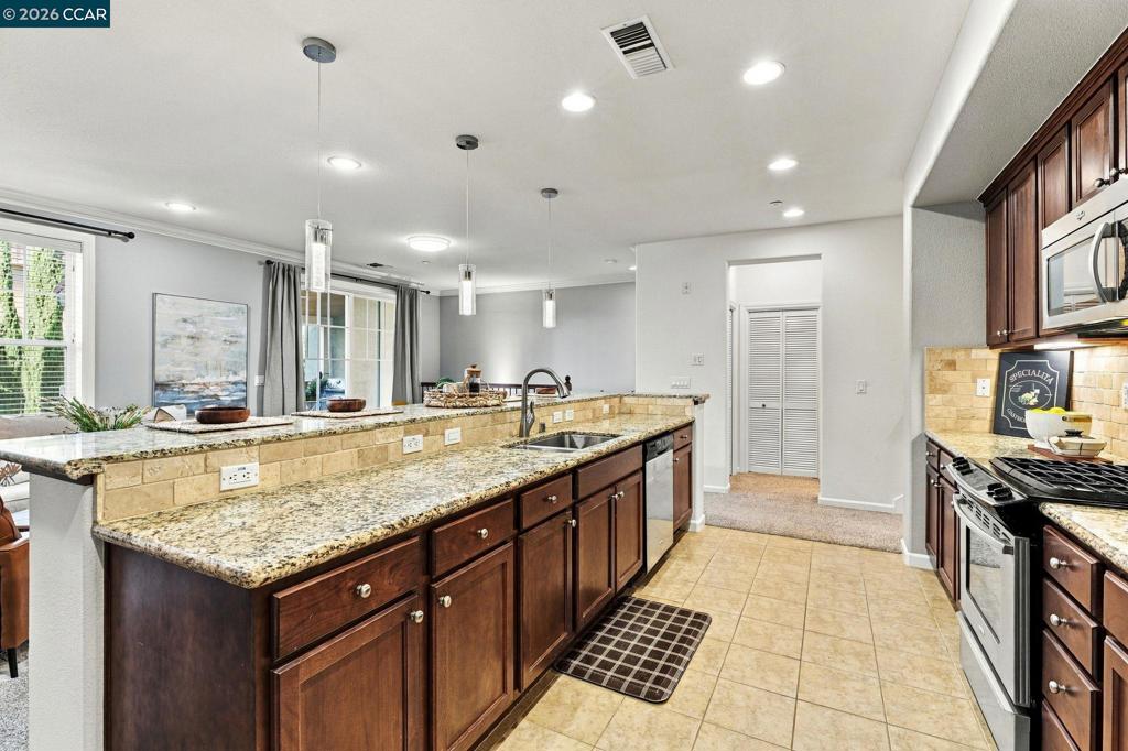 4763 Perugia St Property Photo 7