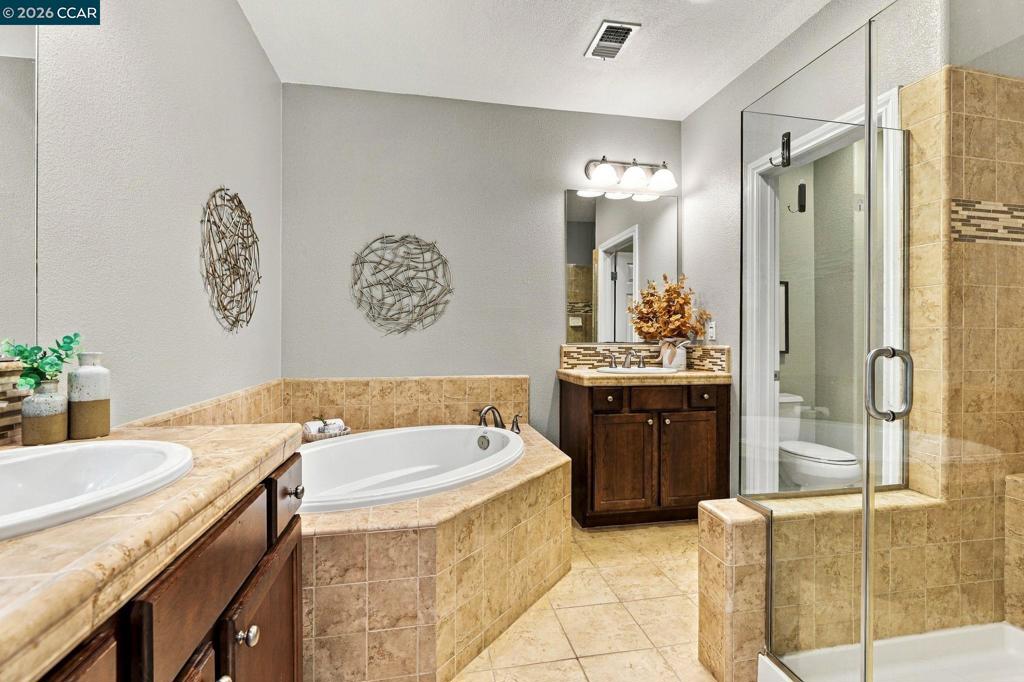 4763 Perugia St Property Photo 18