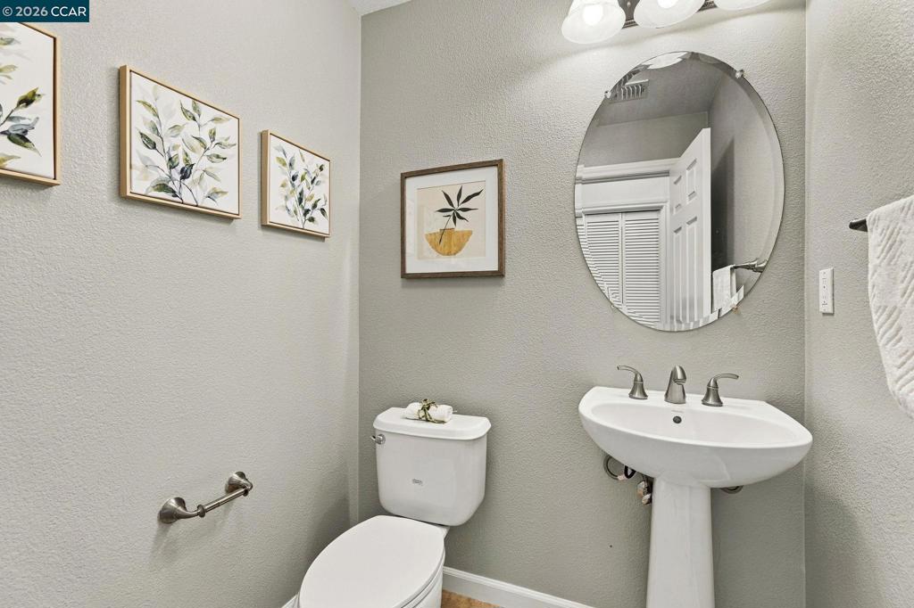 4763 Perugia St Property Photo 20