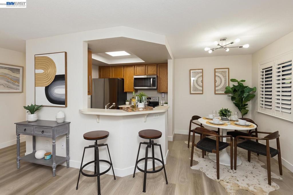 2513 Lucy Lane B Property Photo 10