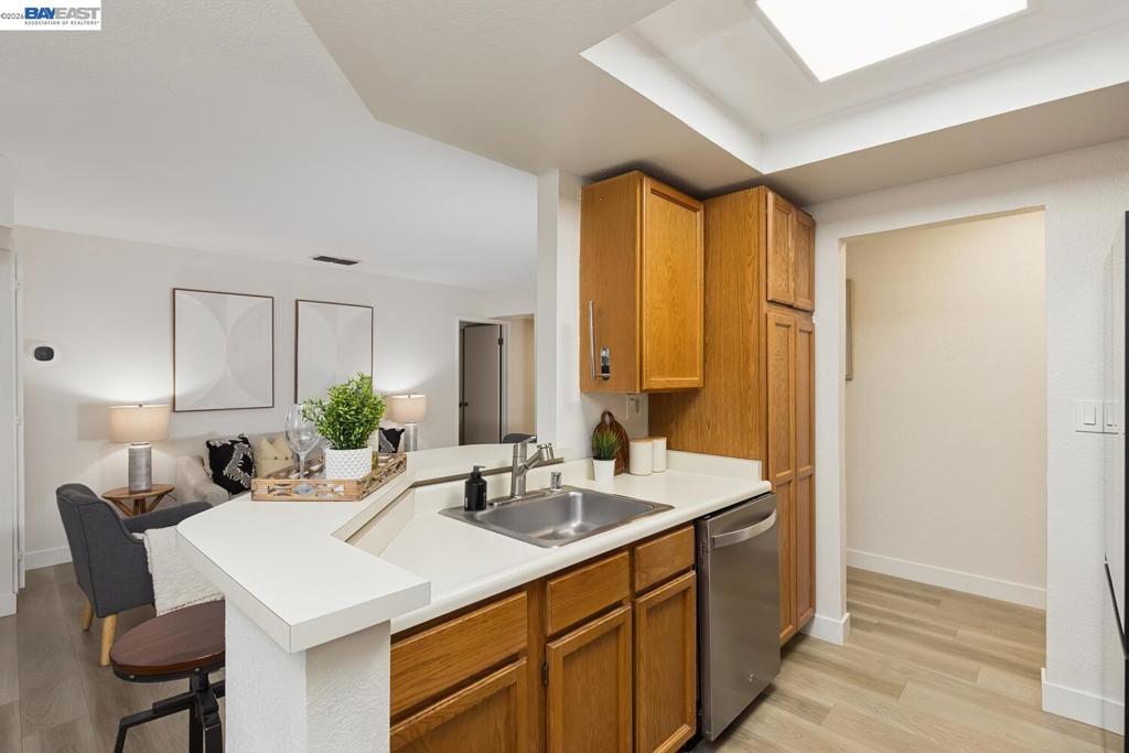 2513 Lucy Lane B Property Photo 13