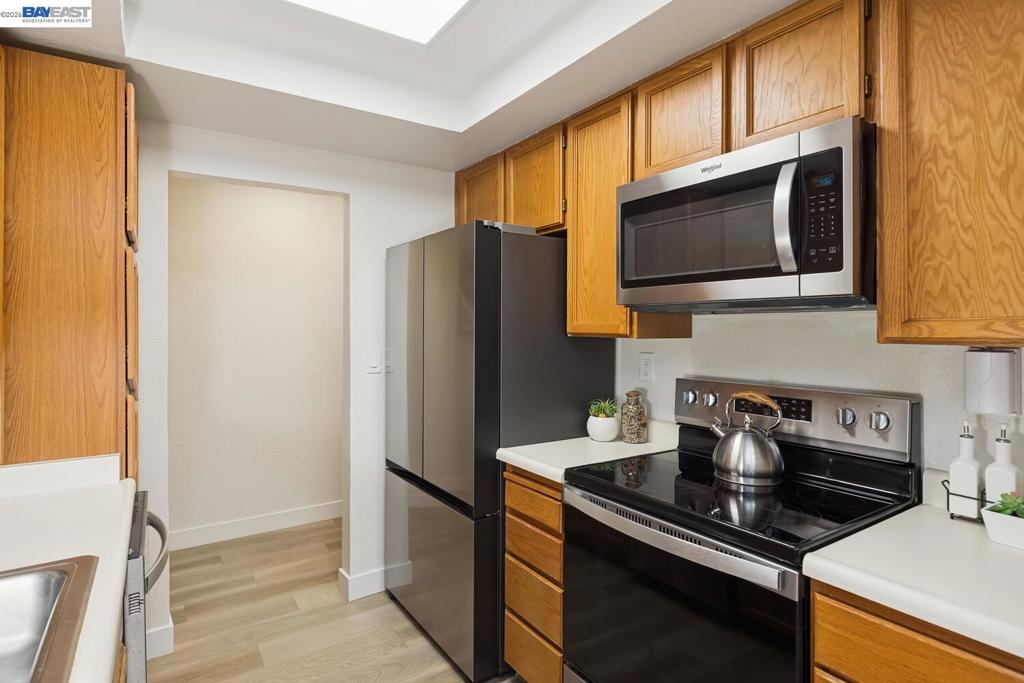 2513 Lucy Lane B Property Photo 14