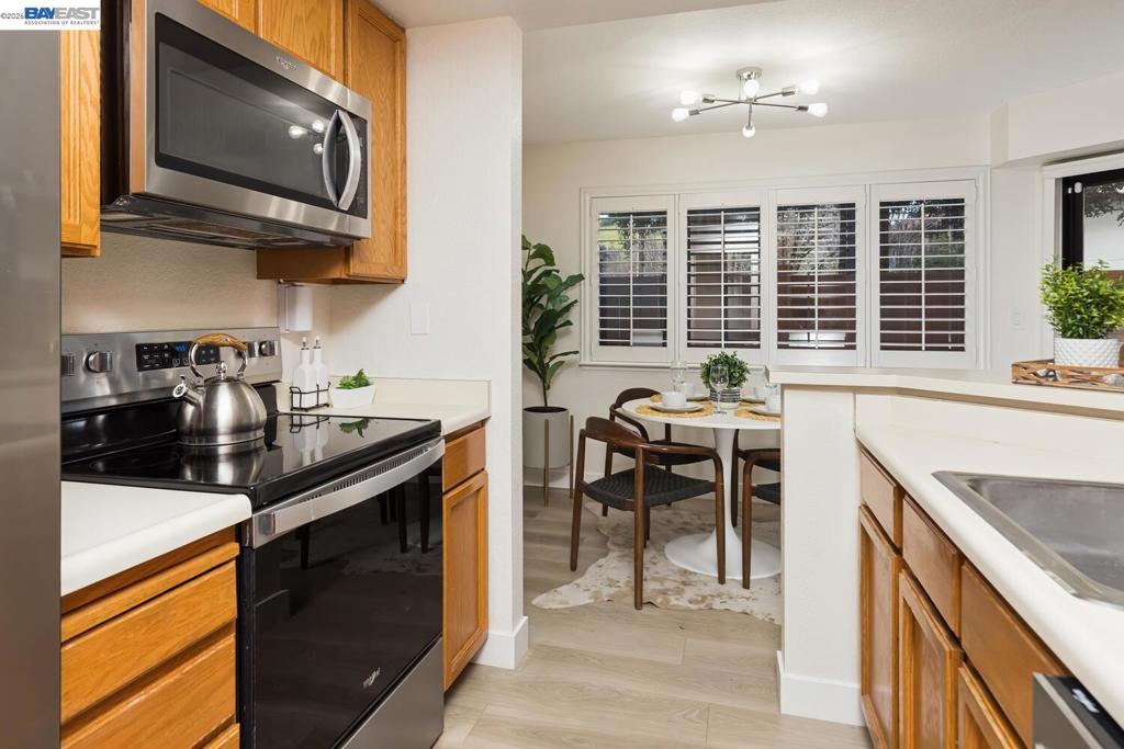2513 Lucy Lane B Property Photo 16
