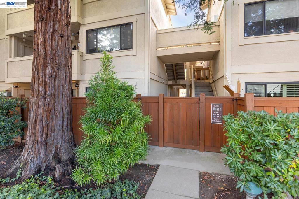 2513 Lucy Lane B Property Photo 18