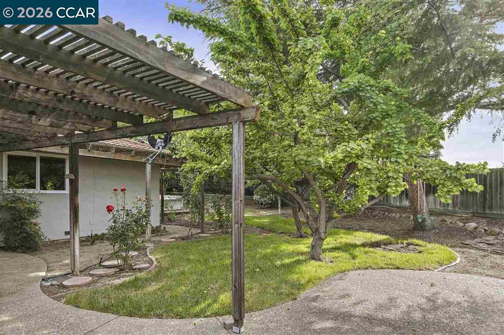 1408 Oakmont Pl Property Photo 22