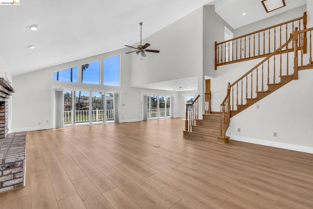 5650 Edgeview Dr Property Photo 13