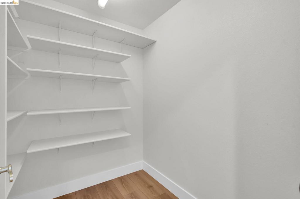 5650 Edgeview Dr Property Photo 30