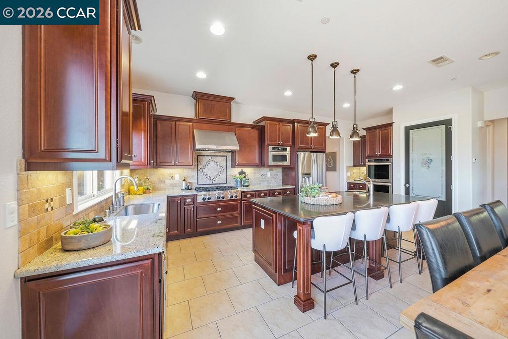 24 Promontory Place Property Photo 9