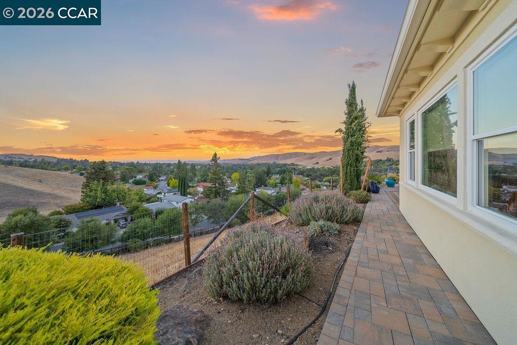 24 Promontory Place Property Photo 37